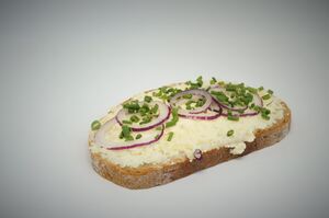 Brot mit Erdäpfelkäse
