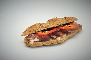 Troadspitz mit Sesam und Speck