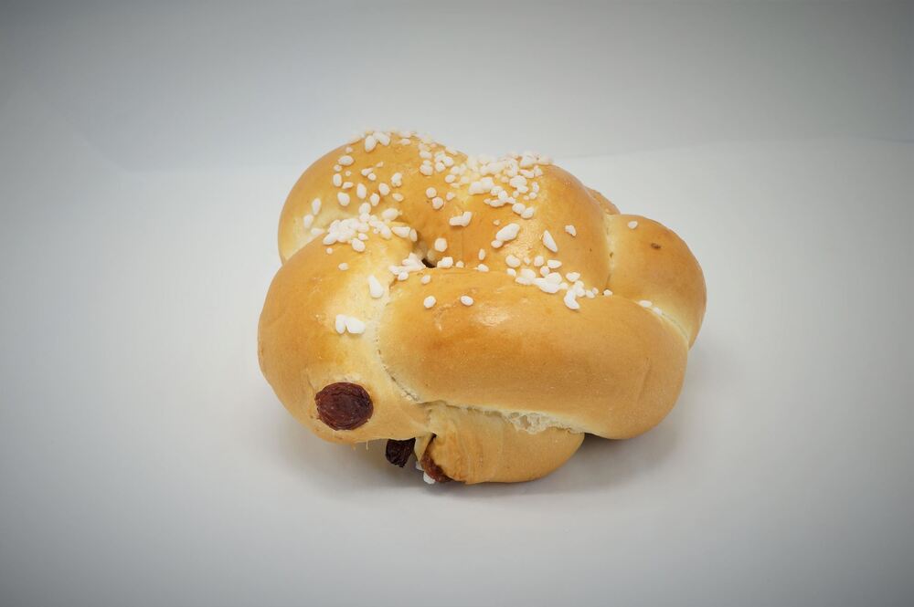 Brioche Knopf mit Zucker