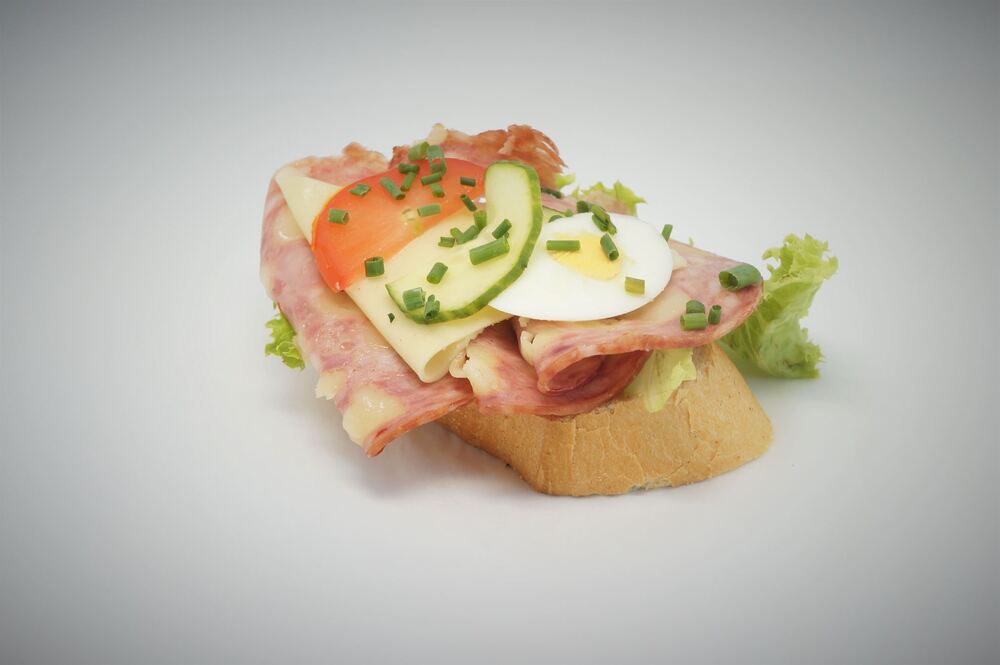 Scheibe Baguette mit Wurst