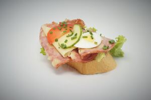 Scheibe Baguette mit Wurst