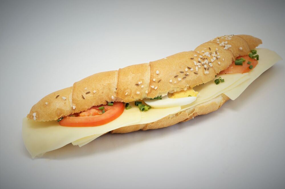 Salzstangerl mit Käse