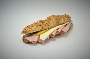 Troadspitz-Sesam mit Wurst